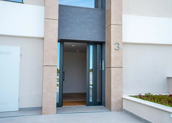 Mediterranean Vanian Views Penthouse Апартаменты *