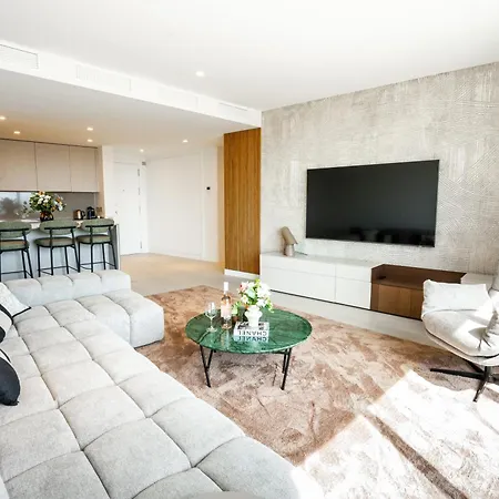 Mediterranean Vanian Views Penthouse *