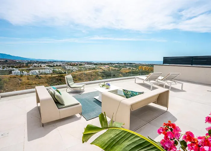 Mediterranean Vanian Views Penthouse *