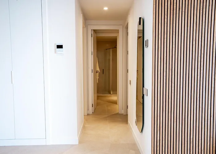 Mediterranean Vanian Views Penthouse *