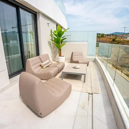 Mediterranean Vanian Views Penthouse *