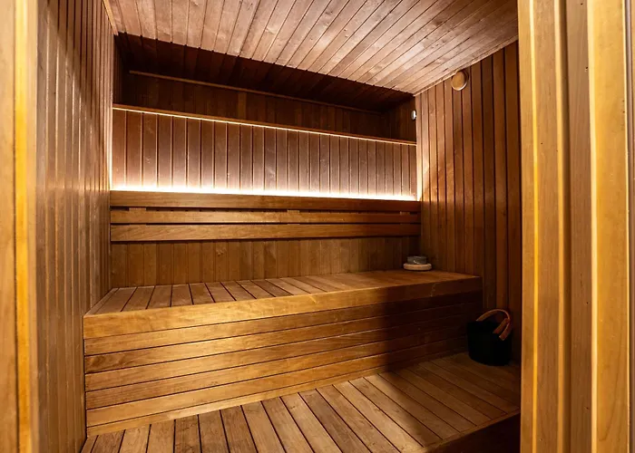 Mediterranean Vanian Views Penthouse *